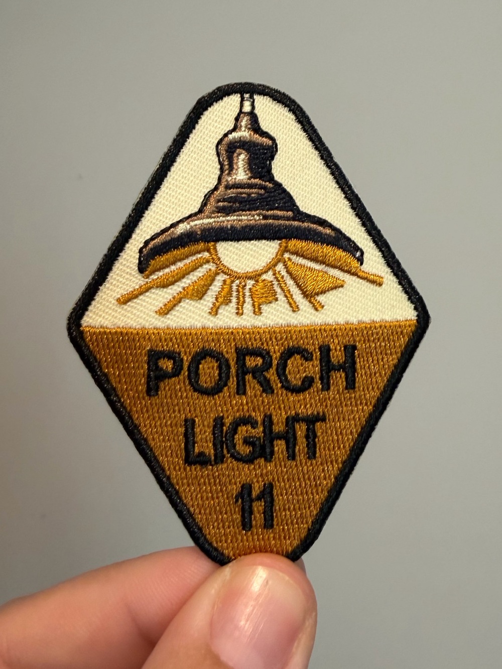 Noah Kahan - Porch Light Embroidered Patch - Tan & Cream NEW